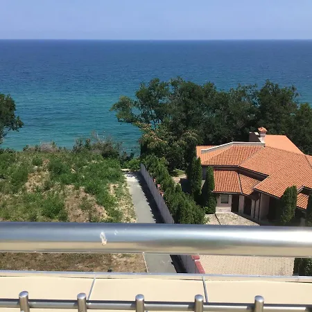 Apartment Relax By See *